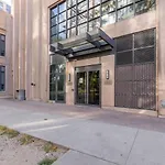 Near Yonge Finch Subway 2Bed 2Bath Condo Free Parking